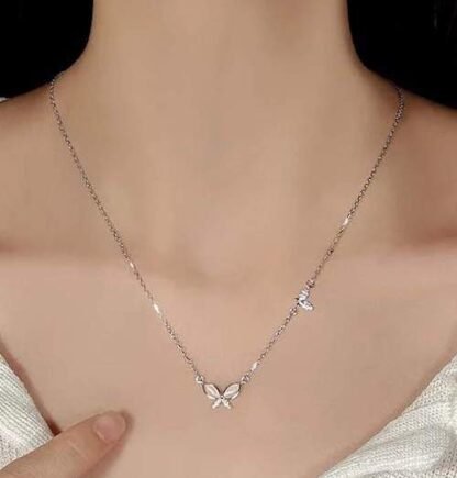 Collier argent femme avec papillon