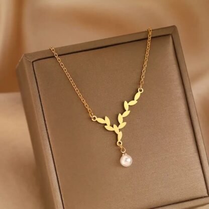 Collier feuille original