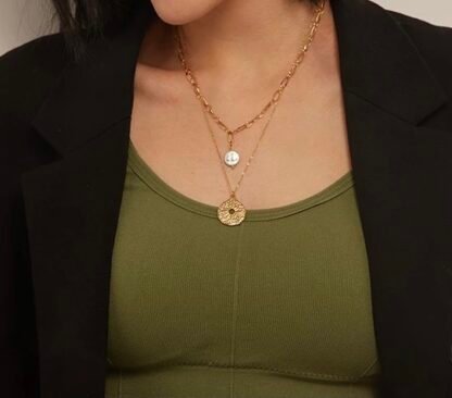 Collier medaille texture