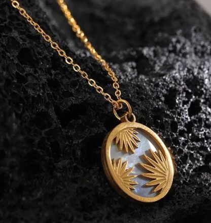 Collier pendentif rond tendance