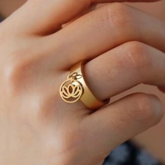 bague breloque fleur lotus