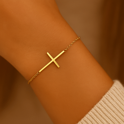 bracelet minimaliste croix femme