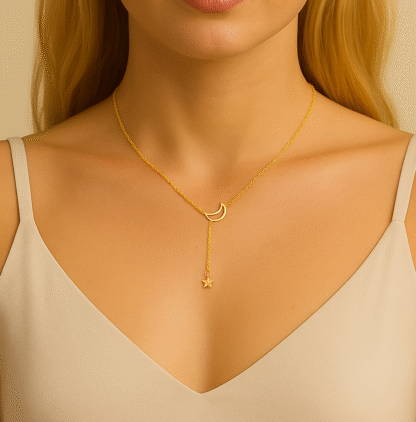 collier cravata en forme de Y avec lune etoile