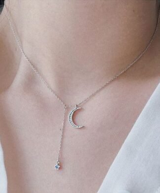 Collier lune argent avec étoile pendante et zircons brillants