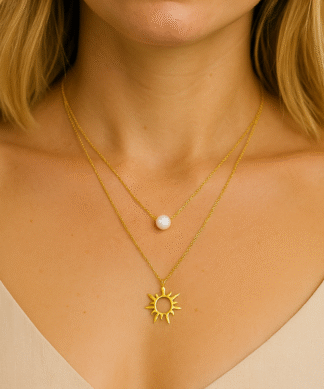 collier double rang avec soleil et perle blanche