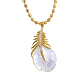 collier plume tendance