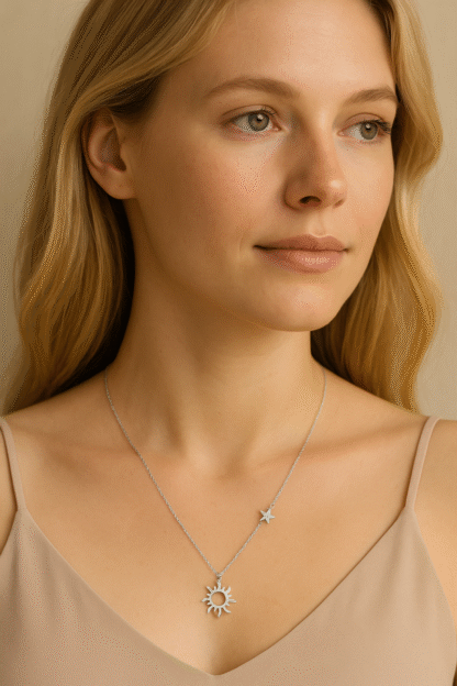 collier pour femme avec soleil et etoile